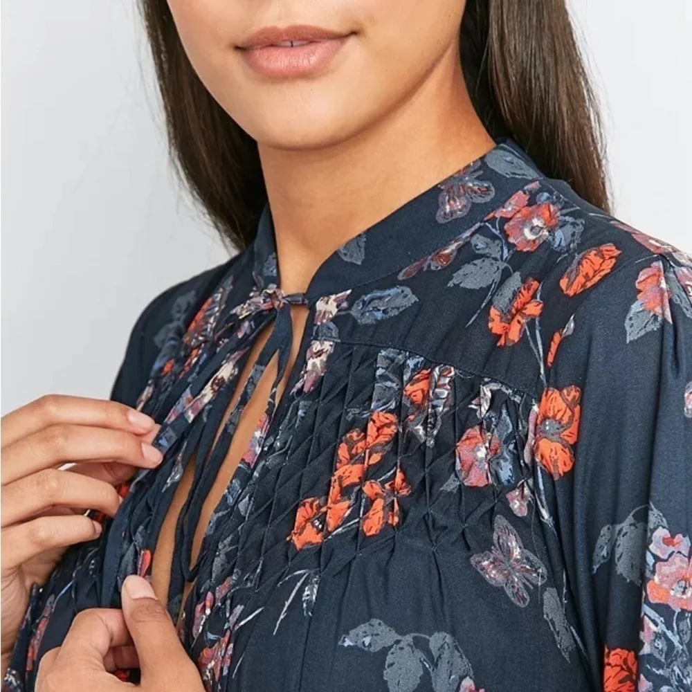 2/$30 Free People Boho So Fine Smocked Floral Long Sleeve Tunic Top SZ XS